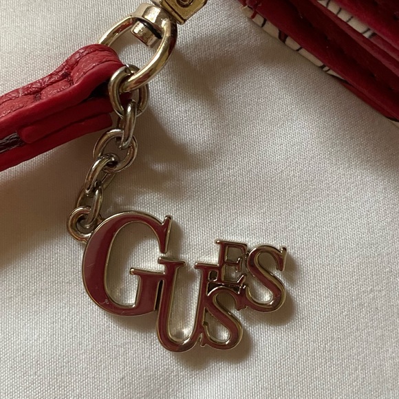 Red floral Guess wristlet - Picture 3 of 7
